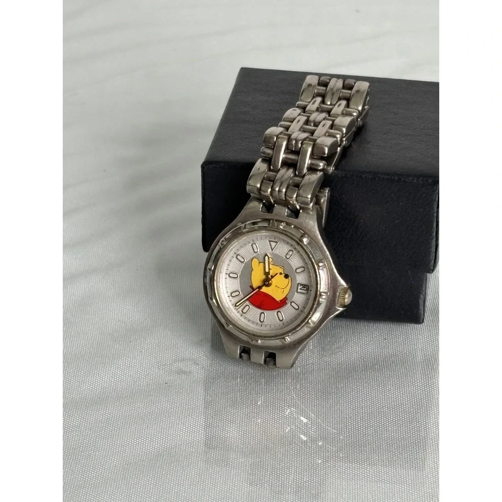 Disney- Winnie the Pooh Ladies Wrist Watch- Disneyana Disneyland
